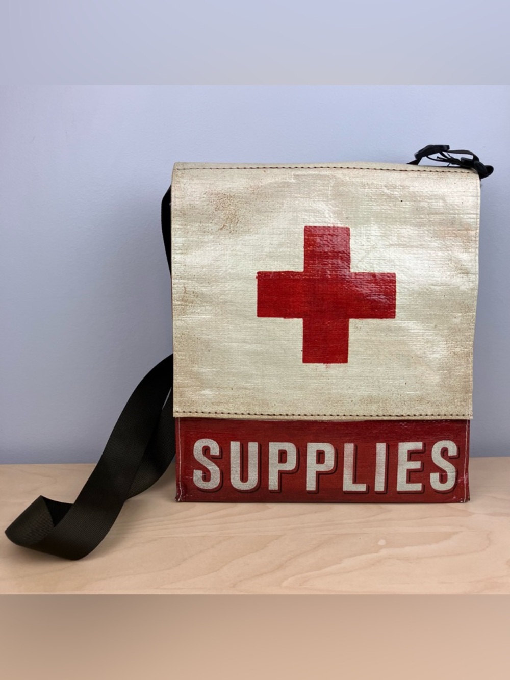 Blue Q “Medical Supplies” Messenger Shoulder Bag 2013 95% Recycled Material